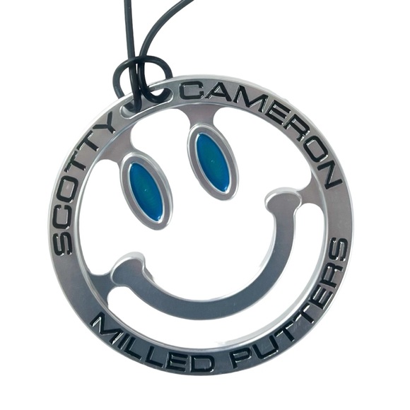 Scotty Cameron Gallery Exclusive SC Blue Smiley Milled Bag Tag Putting D… - Picture 2 of 3